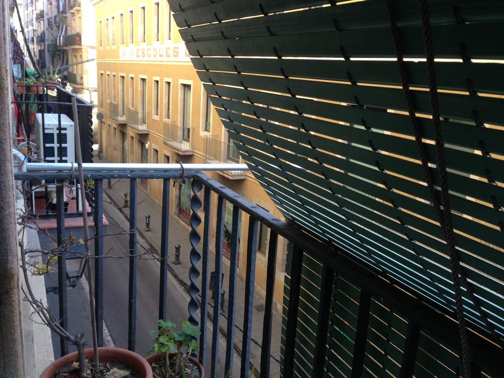 Pension Bertolin Barcelona Exterior photo